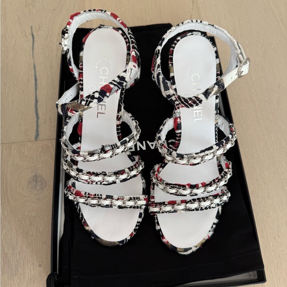 Authentic NWT Chanel Tweed Sandals Size 37/US 6.5 - Picture 1 of 8